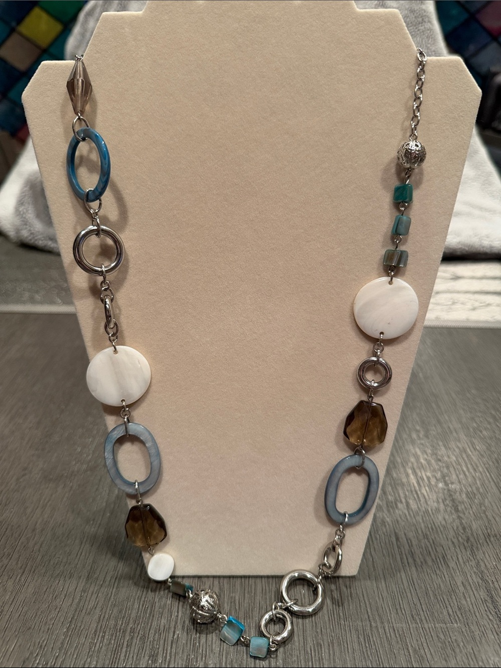 Lia Sophia Stylish Mixed-Bead Women’s Necklace